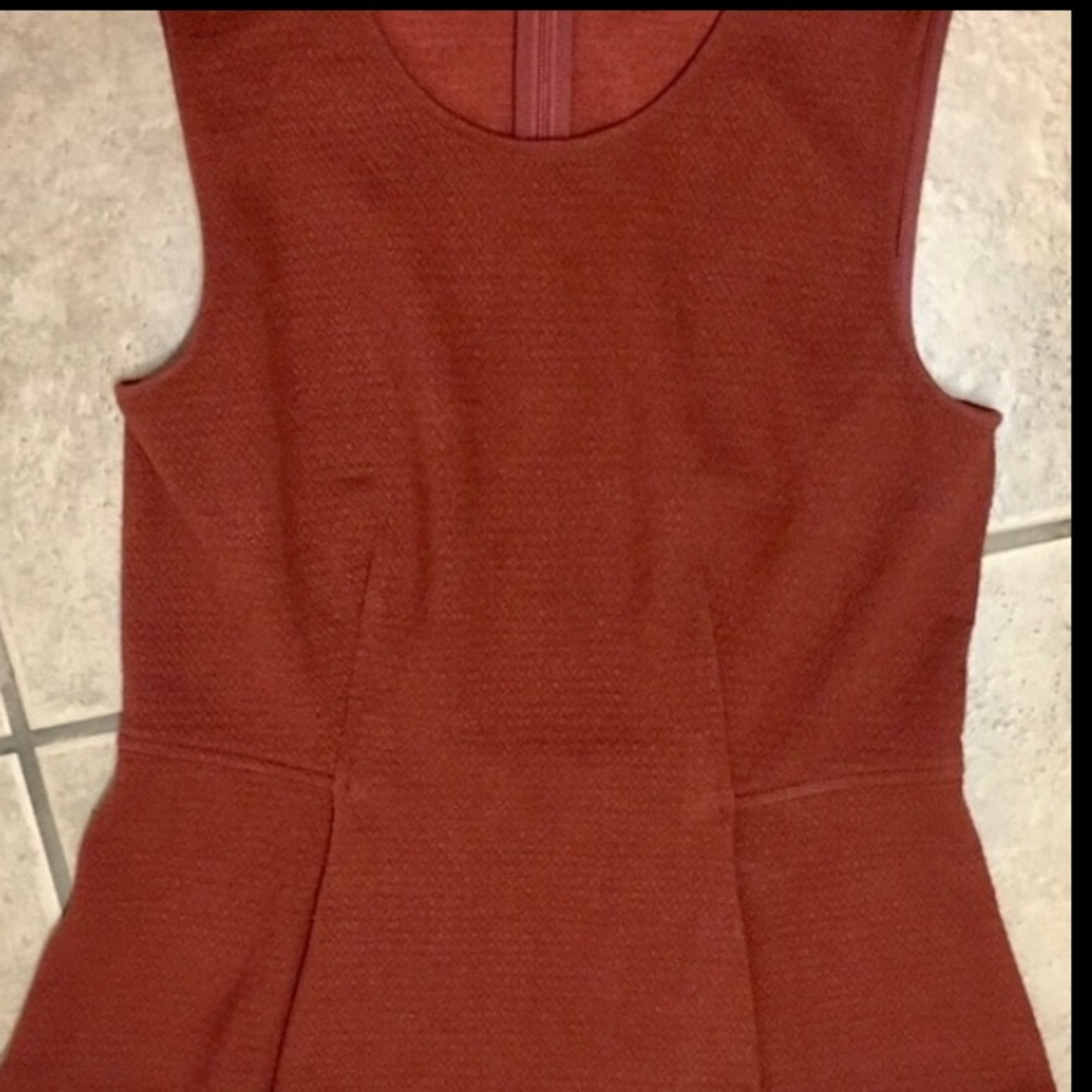 SOLD! Ann Taylor Rustic Red Textured Sleeveless Pleated Peplum Top - Picture 7 of 7